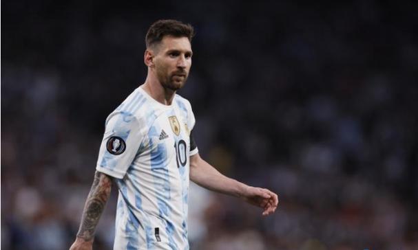 外卖员举报店铺后厨脏乱差反遭店家投诉 店家被关停